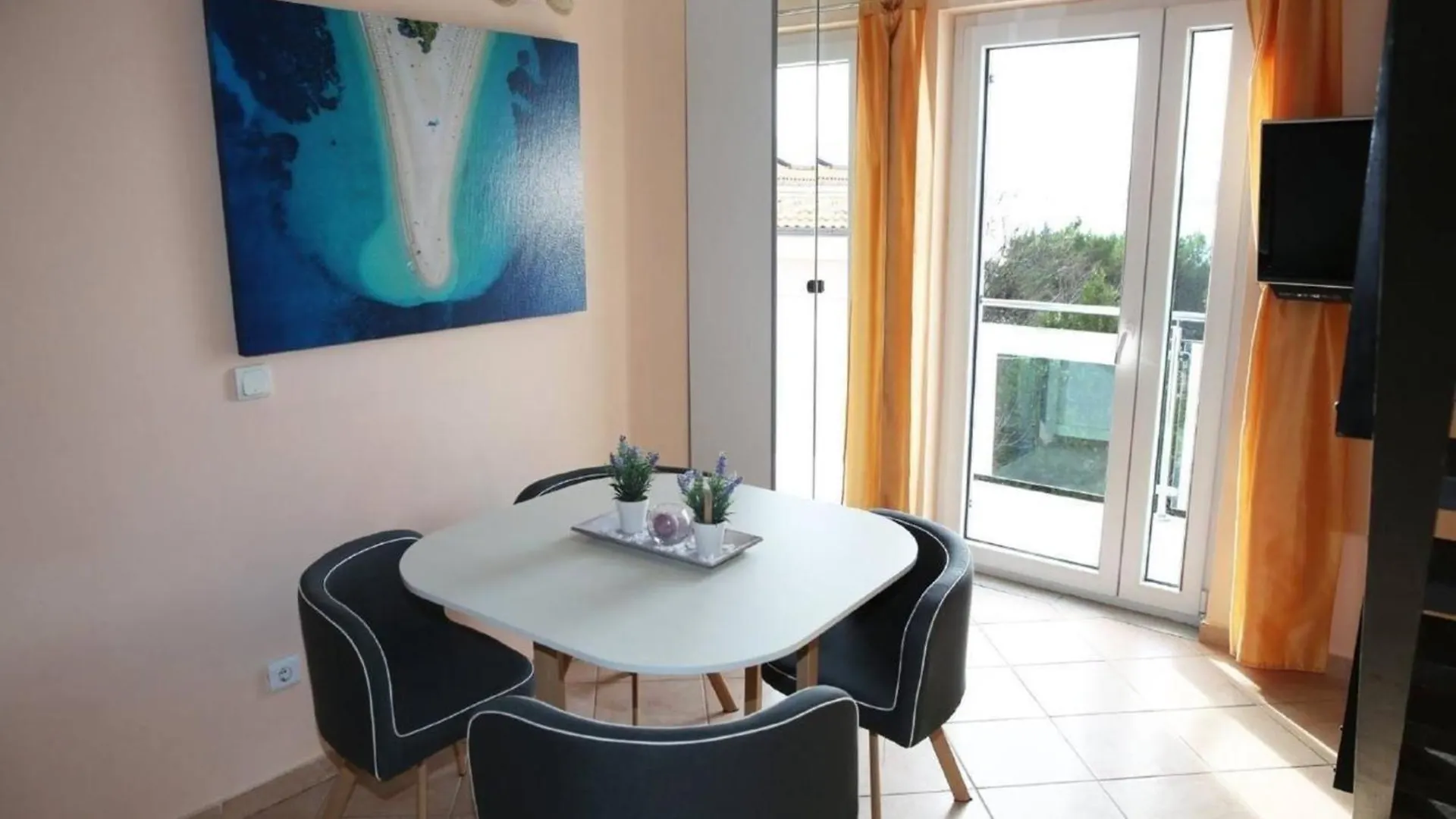 Ferienwohnung In Crikvenica Mit Whirlpool, Garten Und Grill